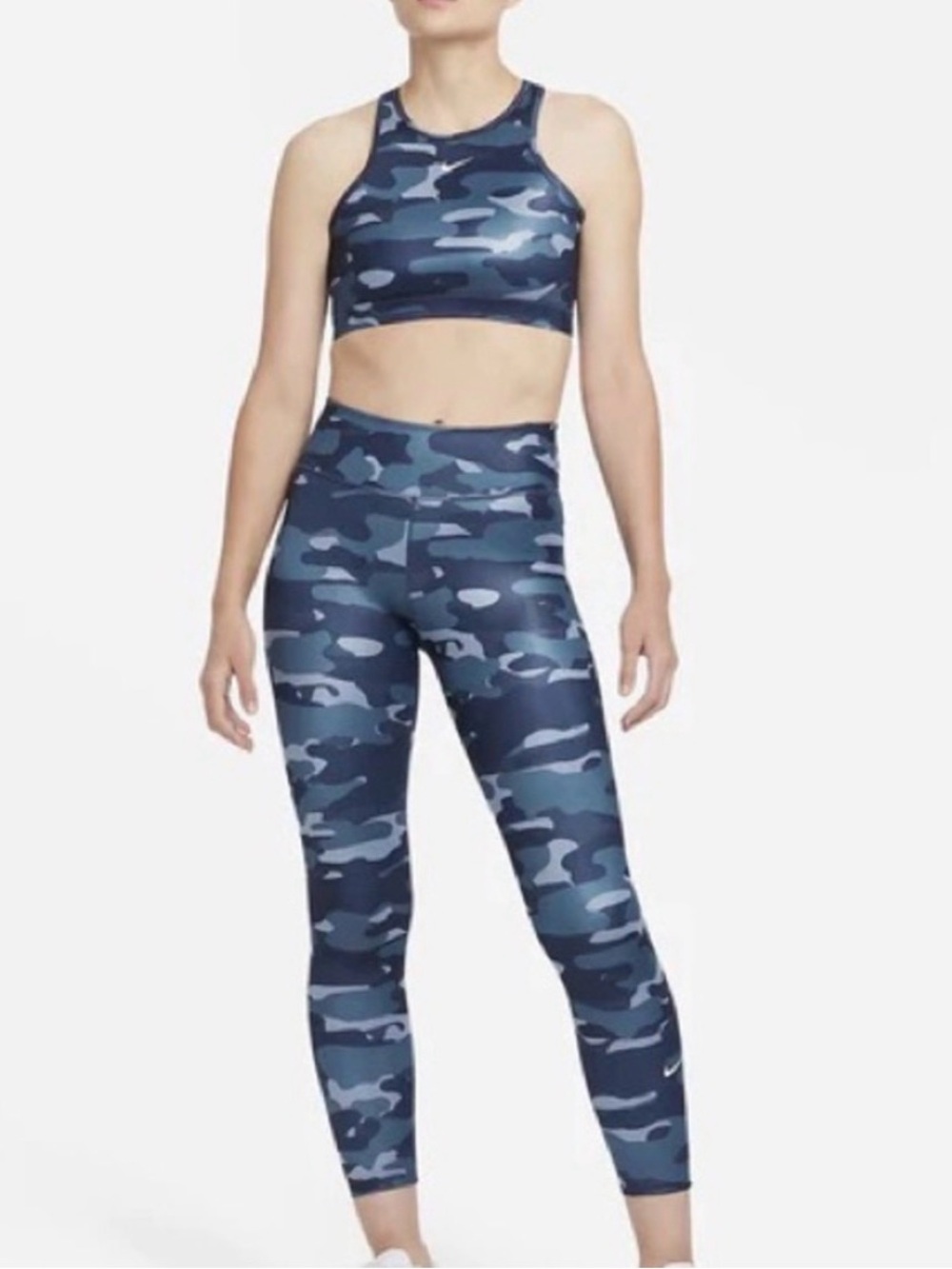 Nike Blue Camo 2 piece work out set High-Waist Leggings with Matching Sports Bra